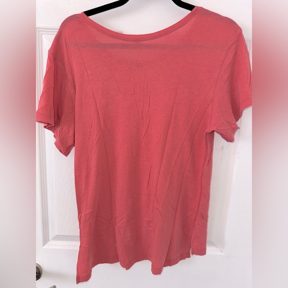 Lululemon t-shirt - Pink - Picture 2 of 2